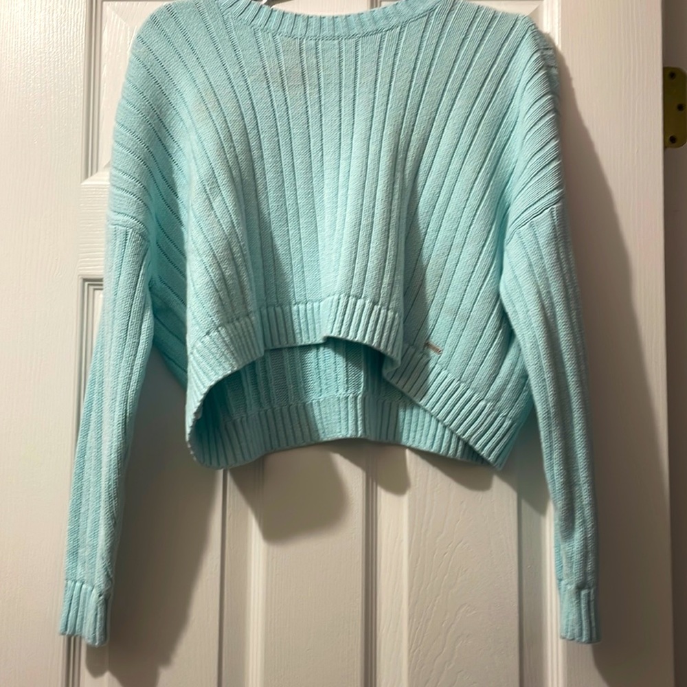Hollister sweater